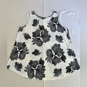 Premise Studio Monochrome Leaf Print Top 1X